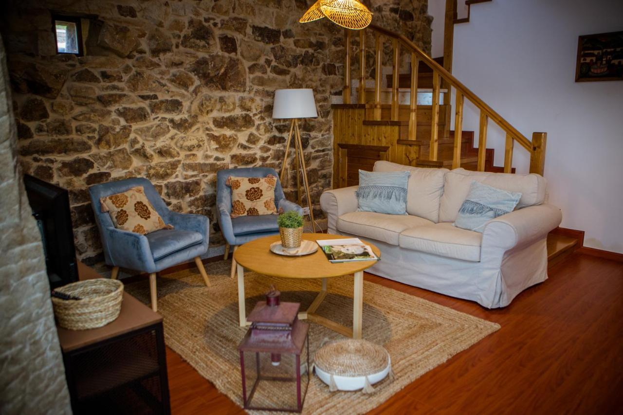 Mina Nai, Casa Rural 拉林 外观 照片