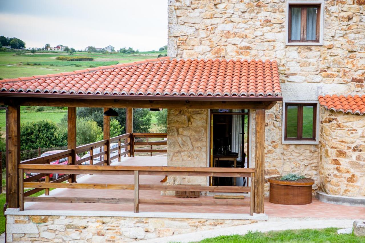 Mina Nai, Casa Rural 拉林 外观 照片